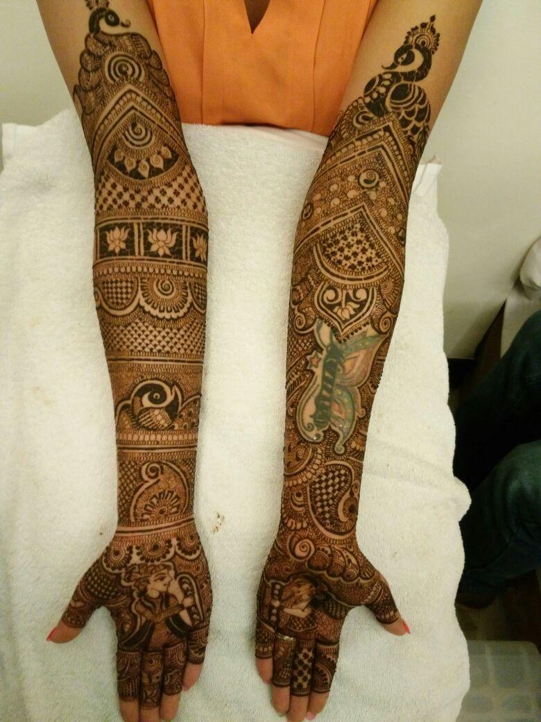 Stunning design by @sararamehndi Don't forget to follow us at @hennainspo_1  for more … | Latest mehndi designs, Mehndi designs for hands, Mehndi designs  for fingers